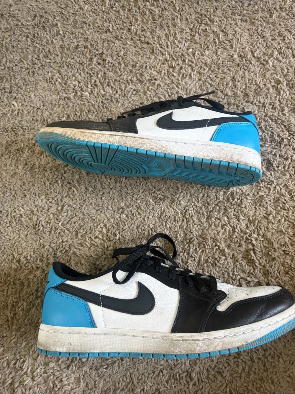 Size 11.5 Men Jordan 1 Retro Low OG Black Dark Powder Blue Pre Owned As is - Picture 3 of 8